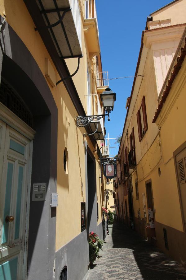 Piazza Tasso B&B Relais ซอร์เรนโต ภายนอก รูปภาพ