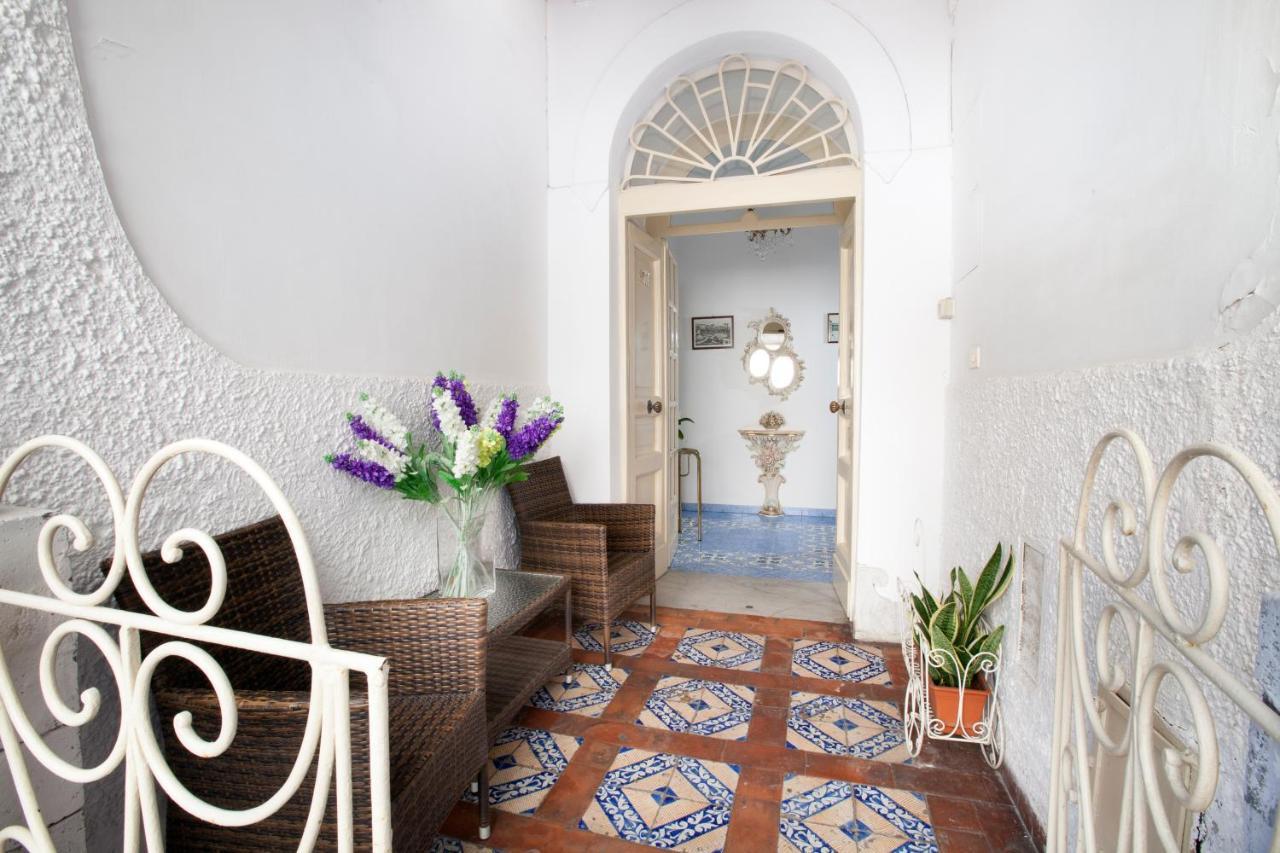 Piazza Tasso B&B Relais ซอร์เรนโต ภายนอก รูปภาพ