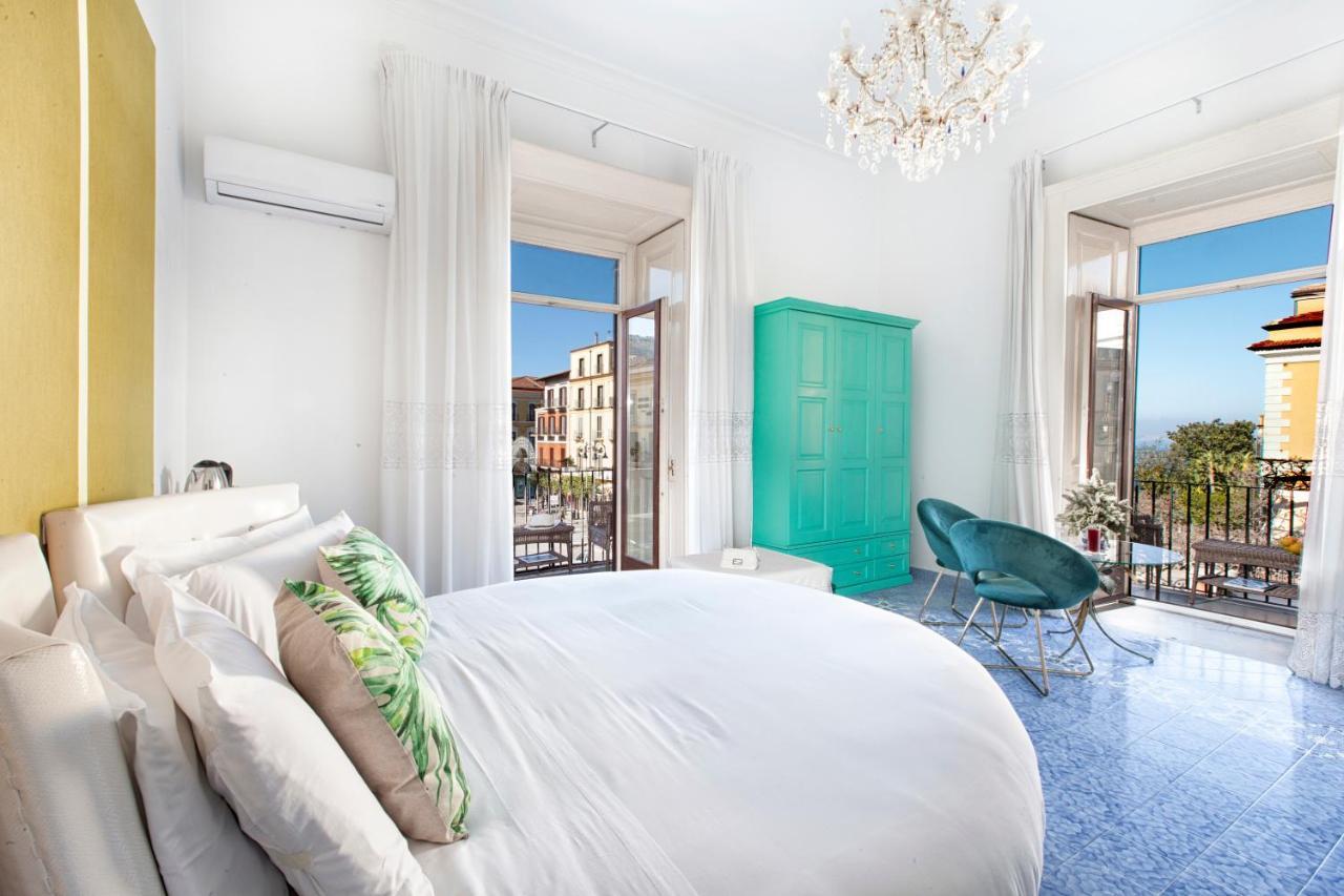 Piazza Tasso B&B Relais ซอร์เรนโต ภายนอก รูปภาพ
