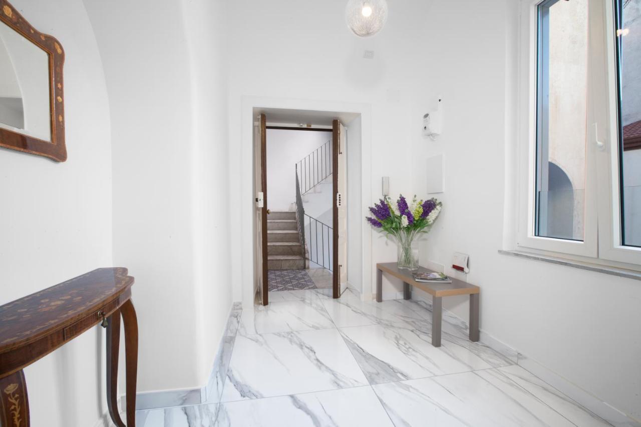 Piazza Tasso B&B Relais ซอร์เรนโต ภายนอก รูปภาพ
