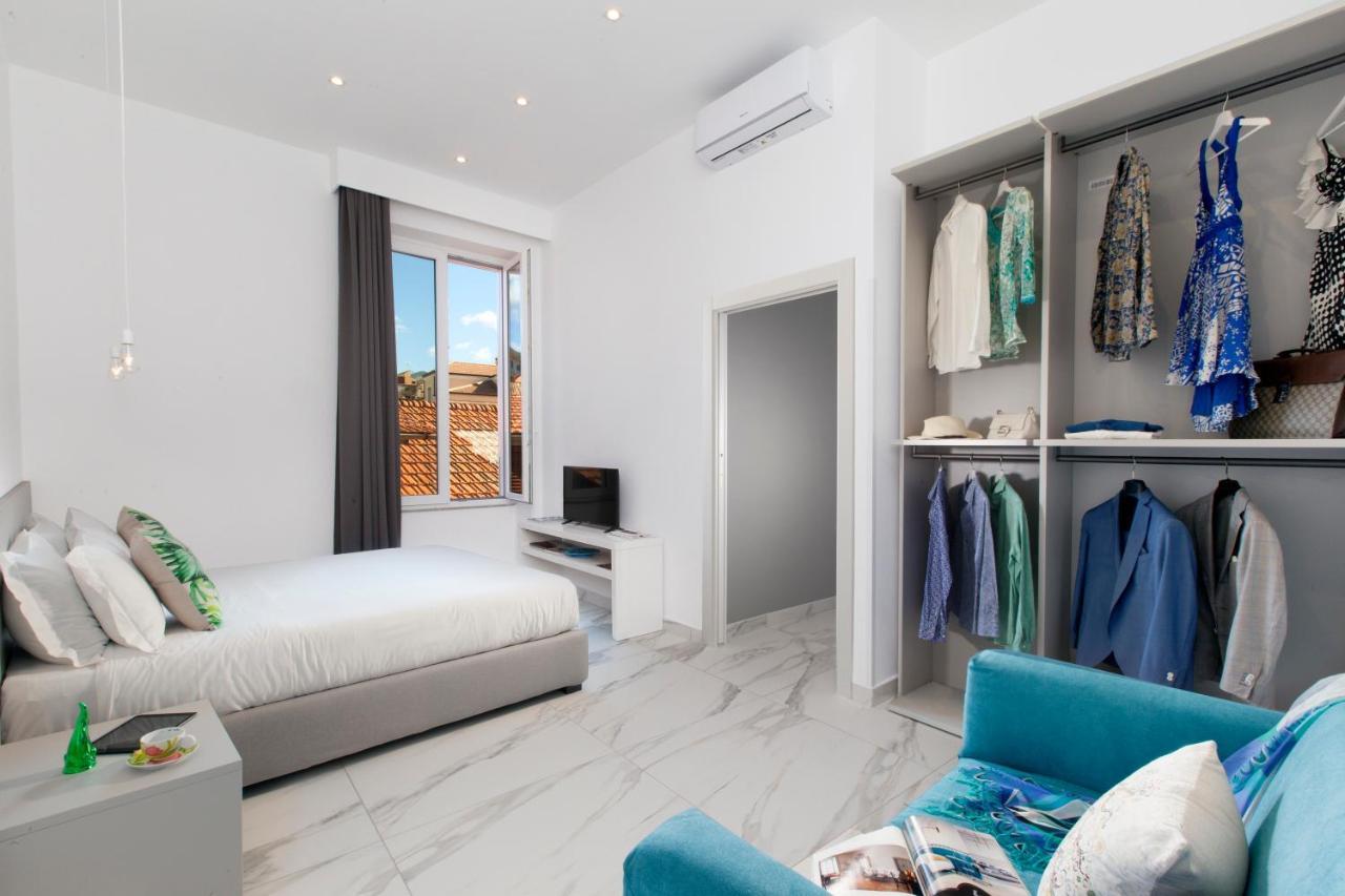 Piazza Tasso B&B Relais ซอร์เรนโต ภายนอก รูปภาพ