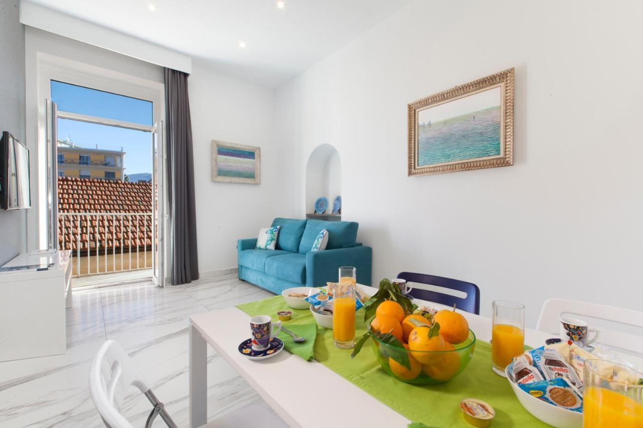 Piazza Tasso B&B Relais ซอร์เรนโต ภายนอก รูปภาพ