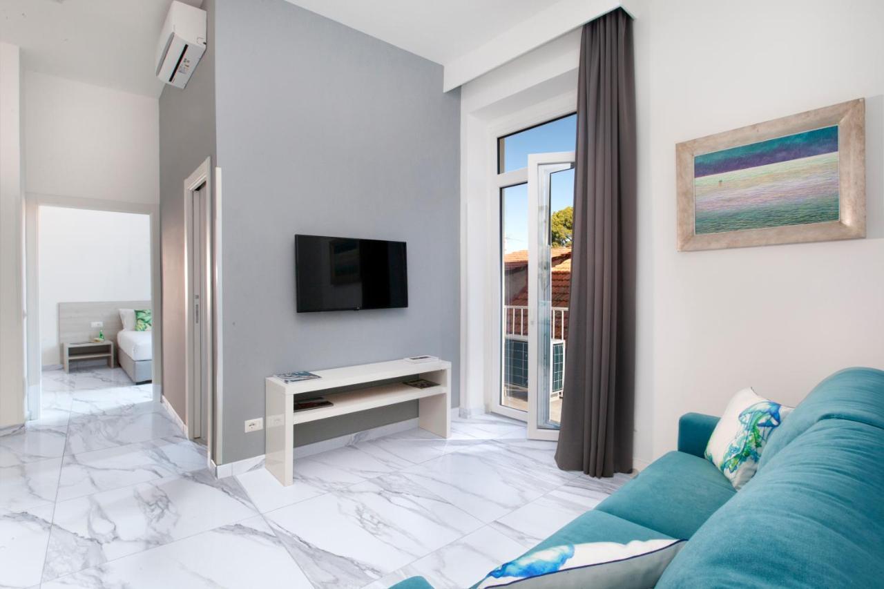 Piazza Tasso B&B Relais ซอร์เรนโต ภายนอก รูปภาพ