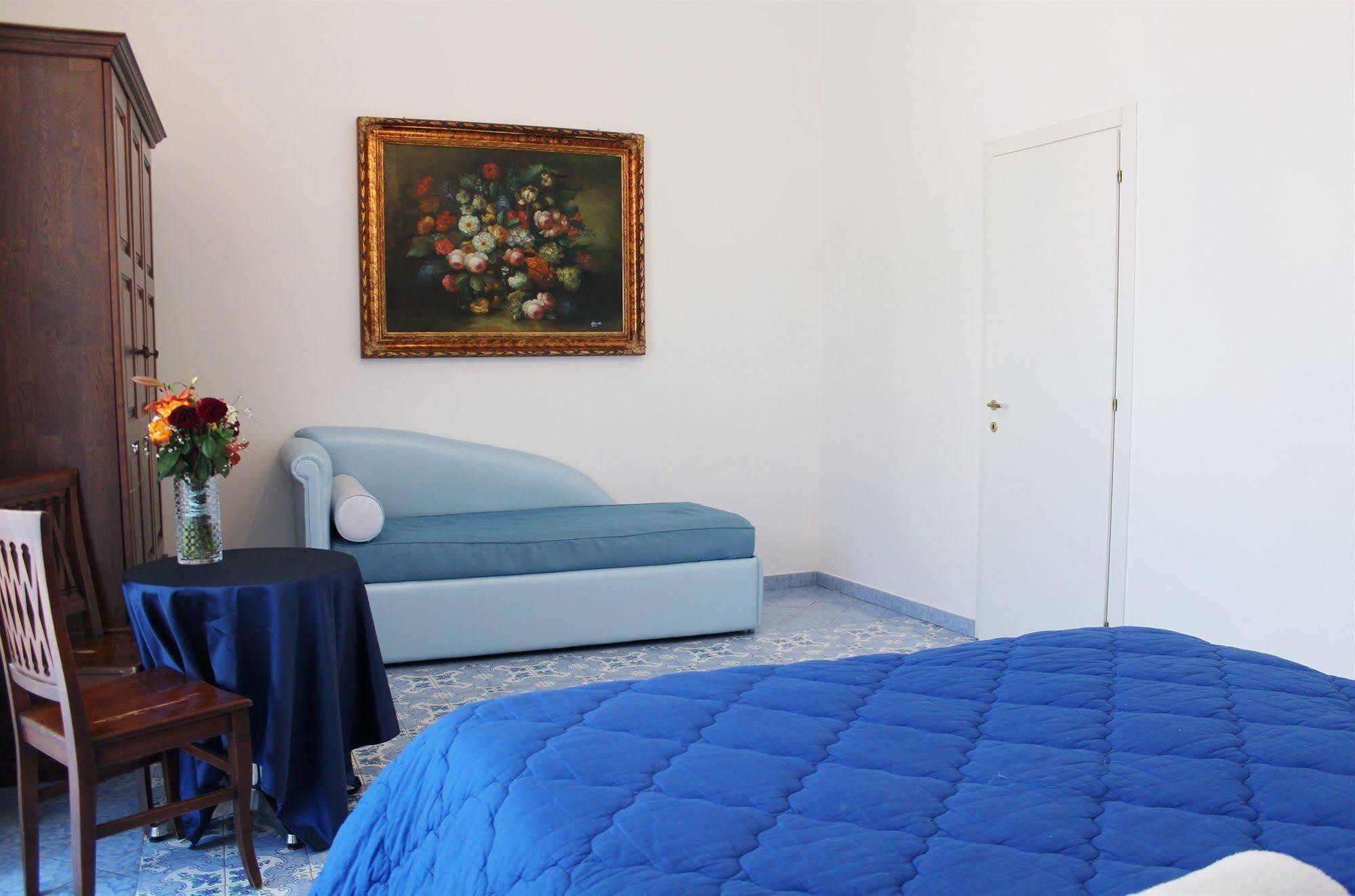 Piazza Tasso B&B Relais ซอร์เรนโต ภายนอก รูปภาพ